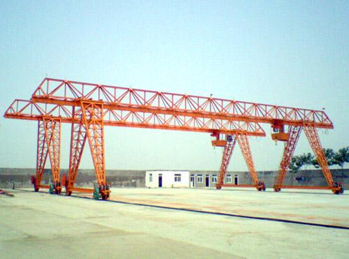 80（50 60  90   100  120  ）噸龍門(mén)吊，門(mén)式起重機(jī)做多大的地基？