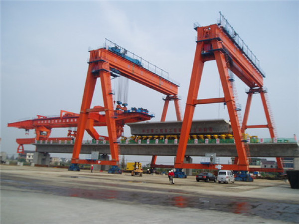 對(duì)于二手高鐵提梁機(jī)怎么進(jìn)行保養(yǎng)？